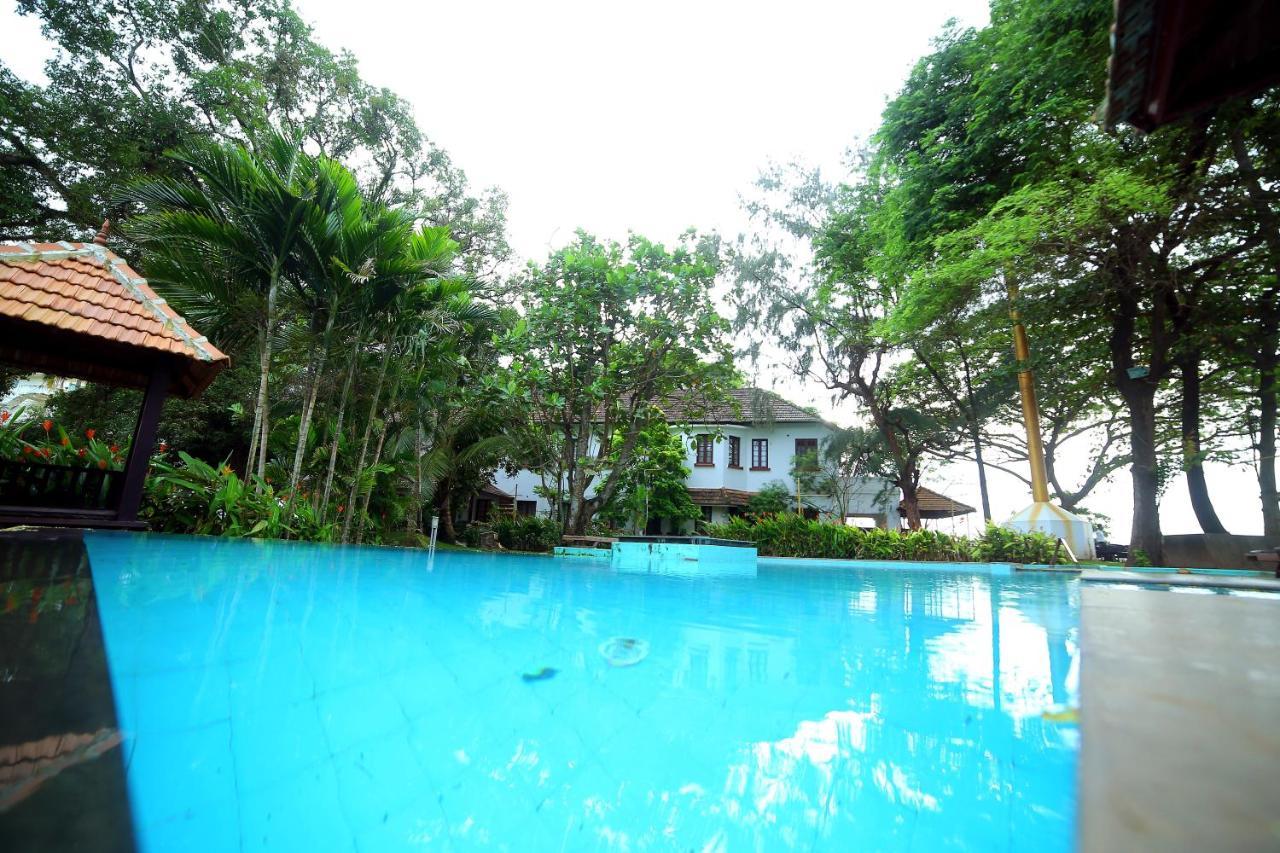 Old Lighthouse Bristow Hotel , Fort Kochi Екстер'єр фото