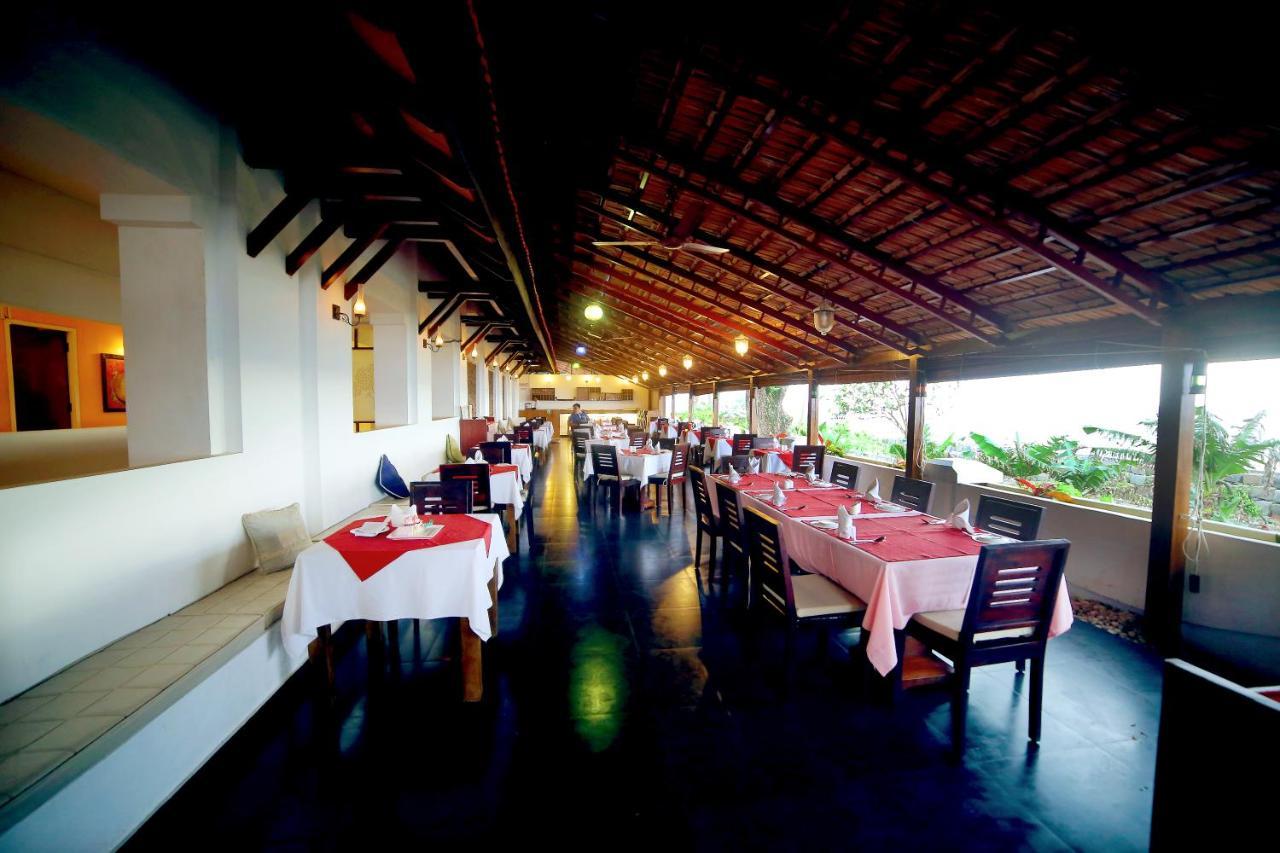 Old Lighthouse Bristow Hotel , Fort Kochi Екстер'єр фото
