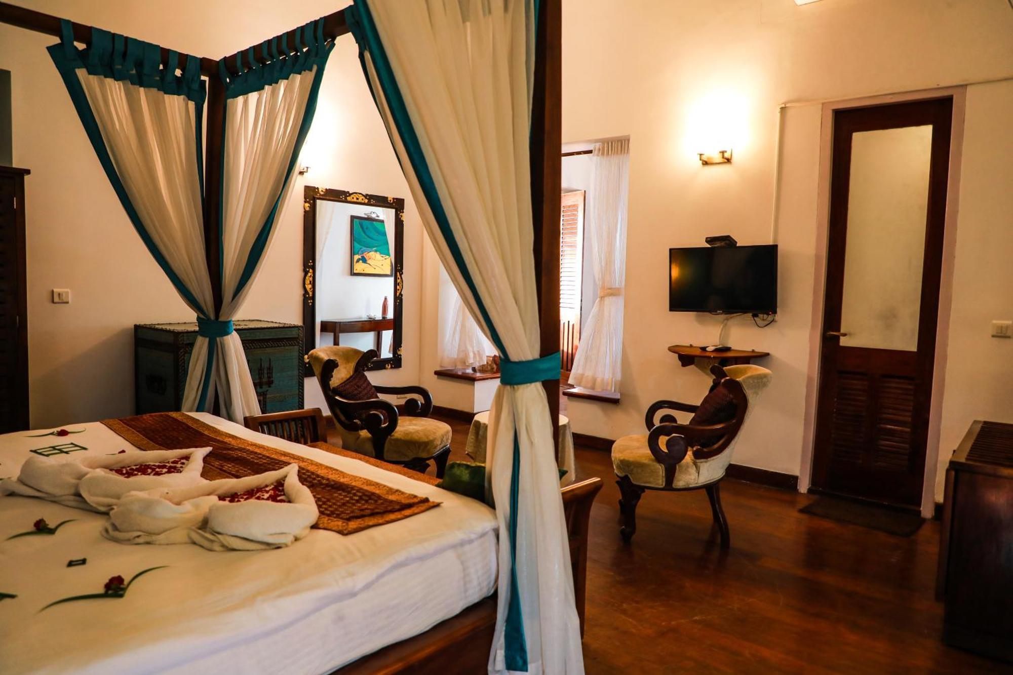 Old Lighthouse Bristow Hotel , Fort Kochi Екстер'єр фото