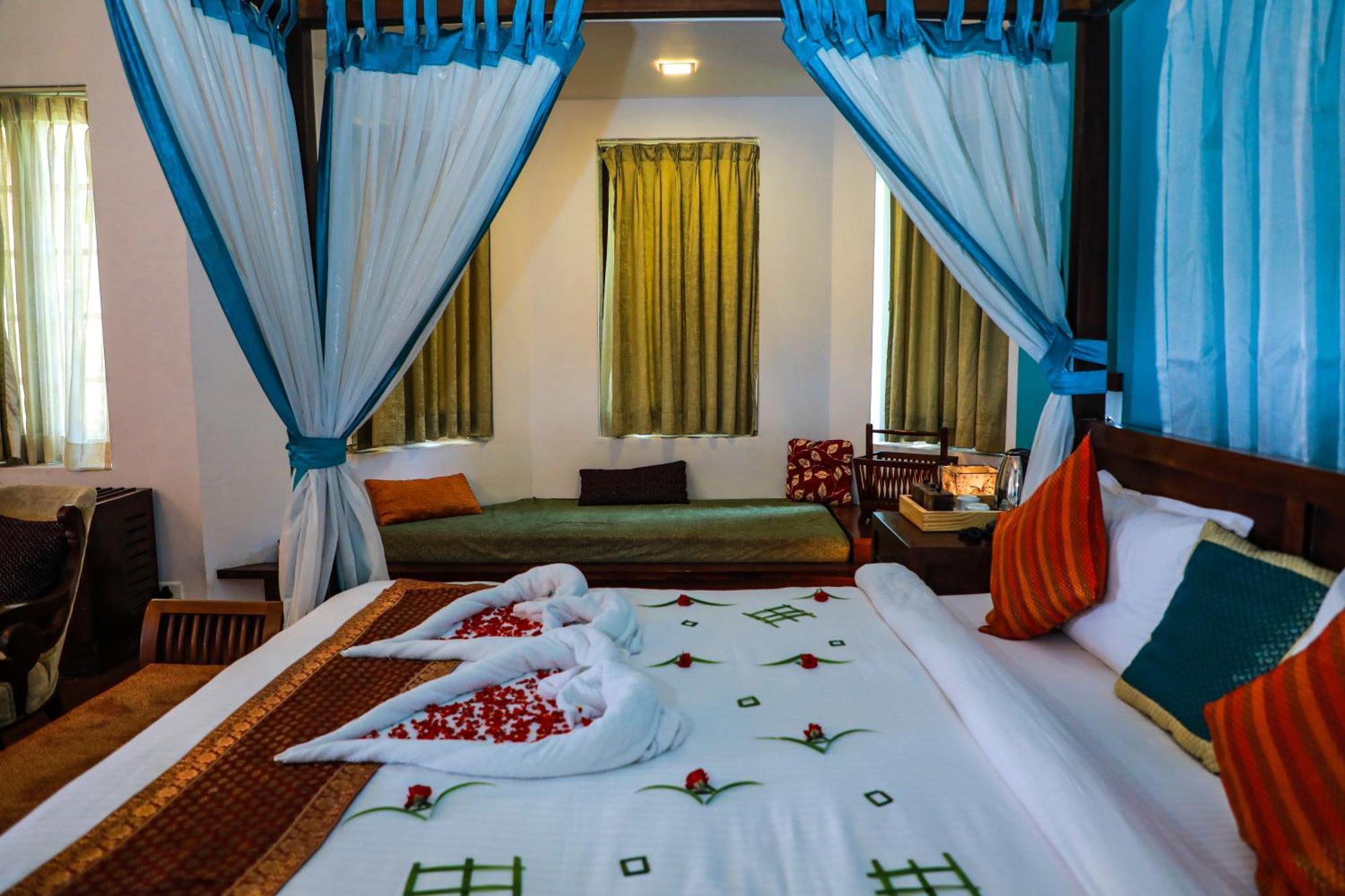 Old Lighthouse Bristow Hotel , Fort Kochi Екстер'єр фото