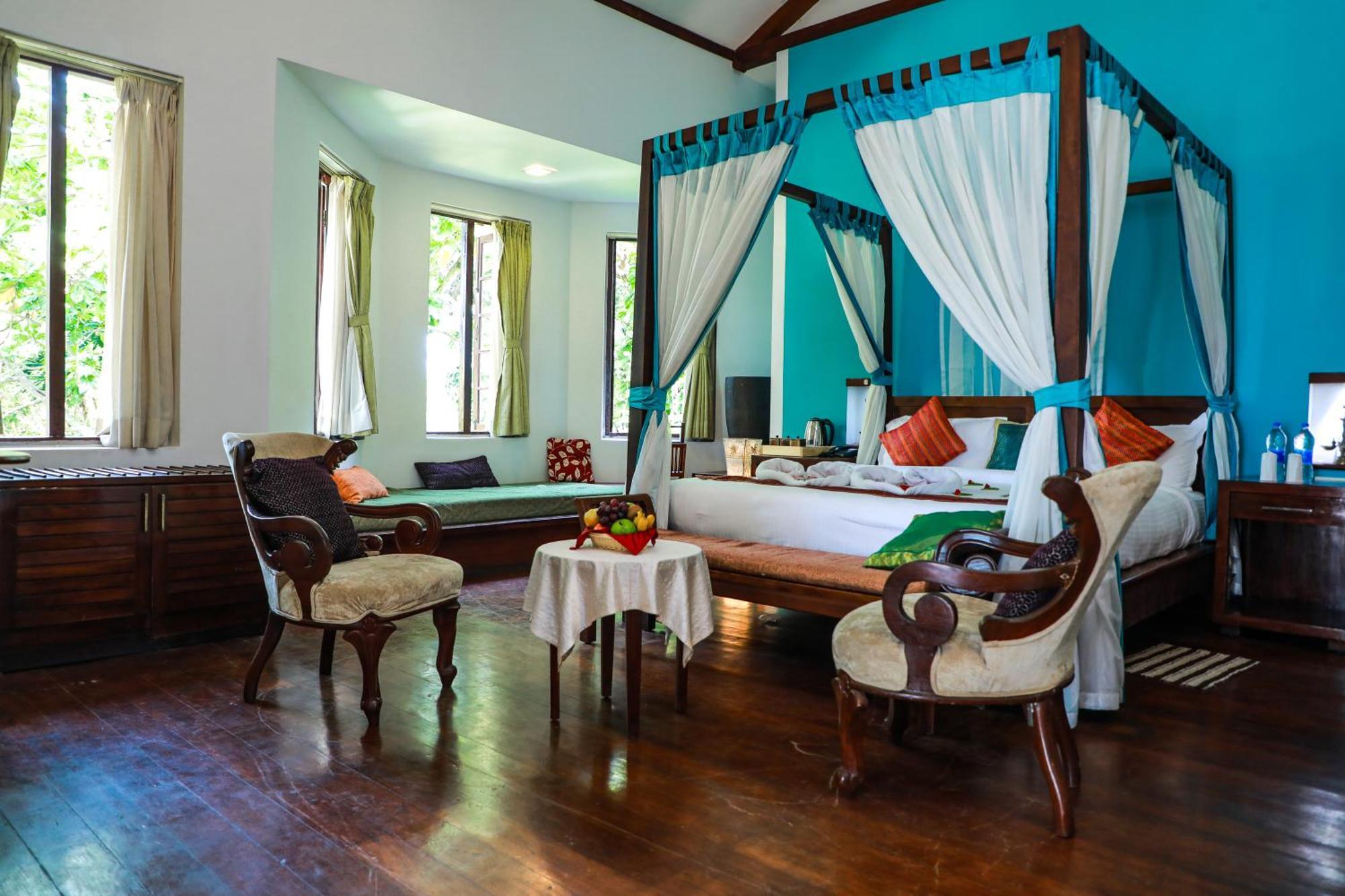 Old Lighthouse Bristow Hotel , Fort Kochi Екстер'єр фото