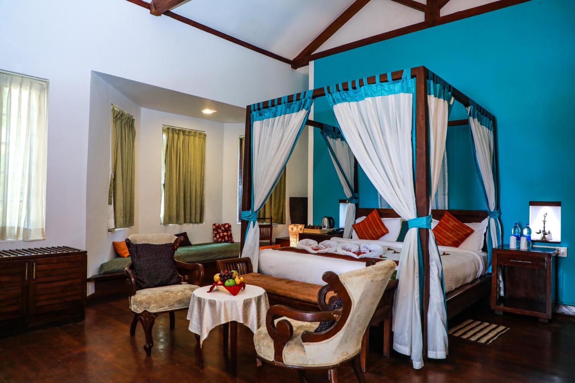Old Lighthouse Bristow Hotel , Fort Kochi Екстер'єр фото